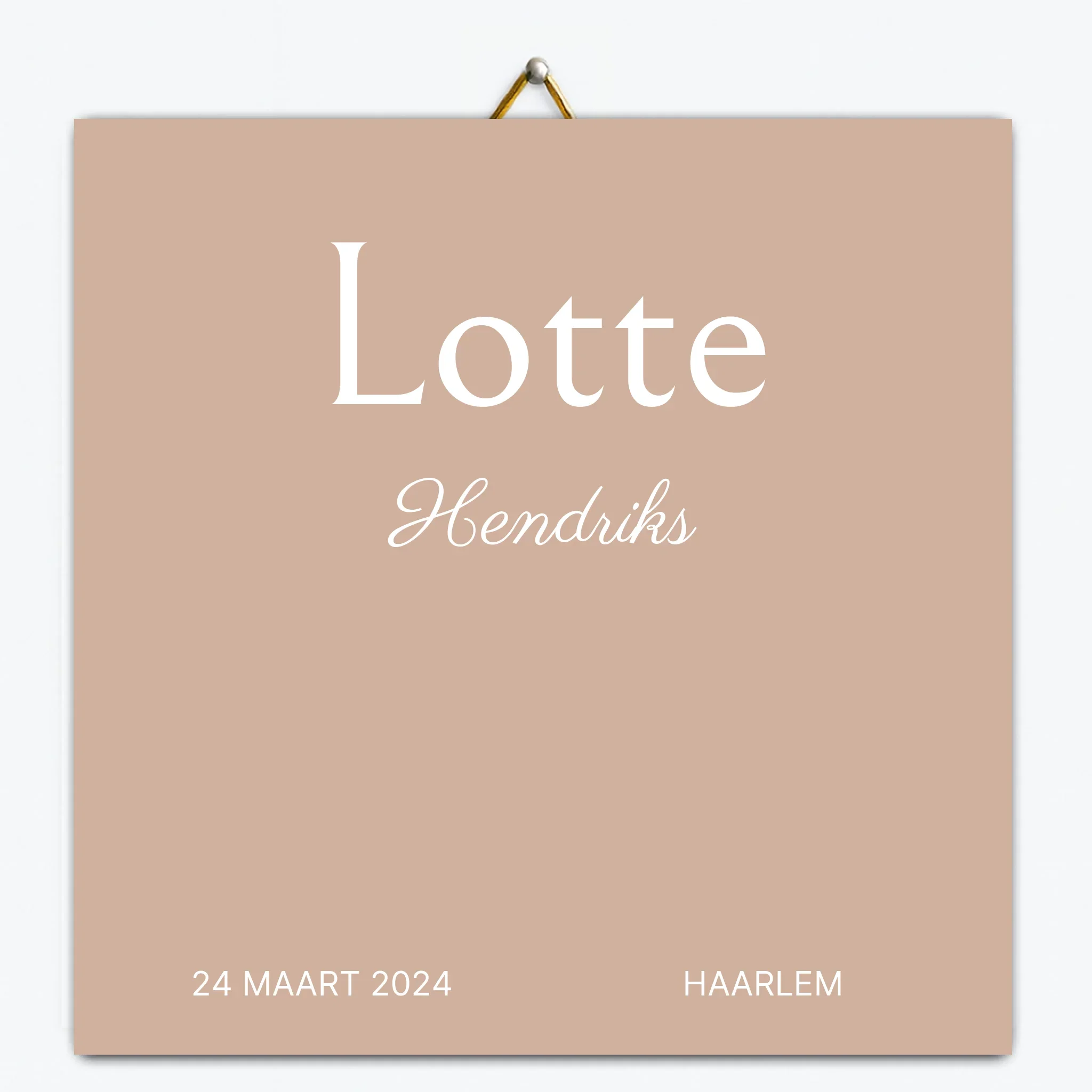 Gepersonaliseerd geboorte tegeltje met naam, datum en plaats