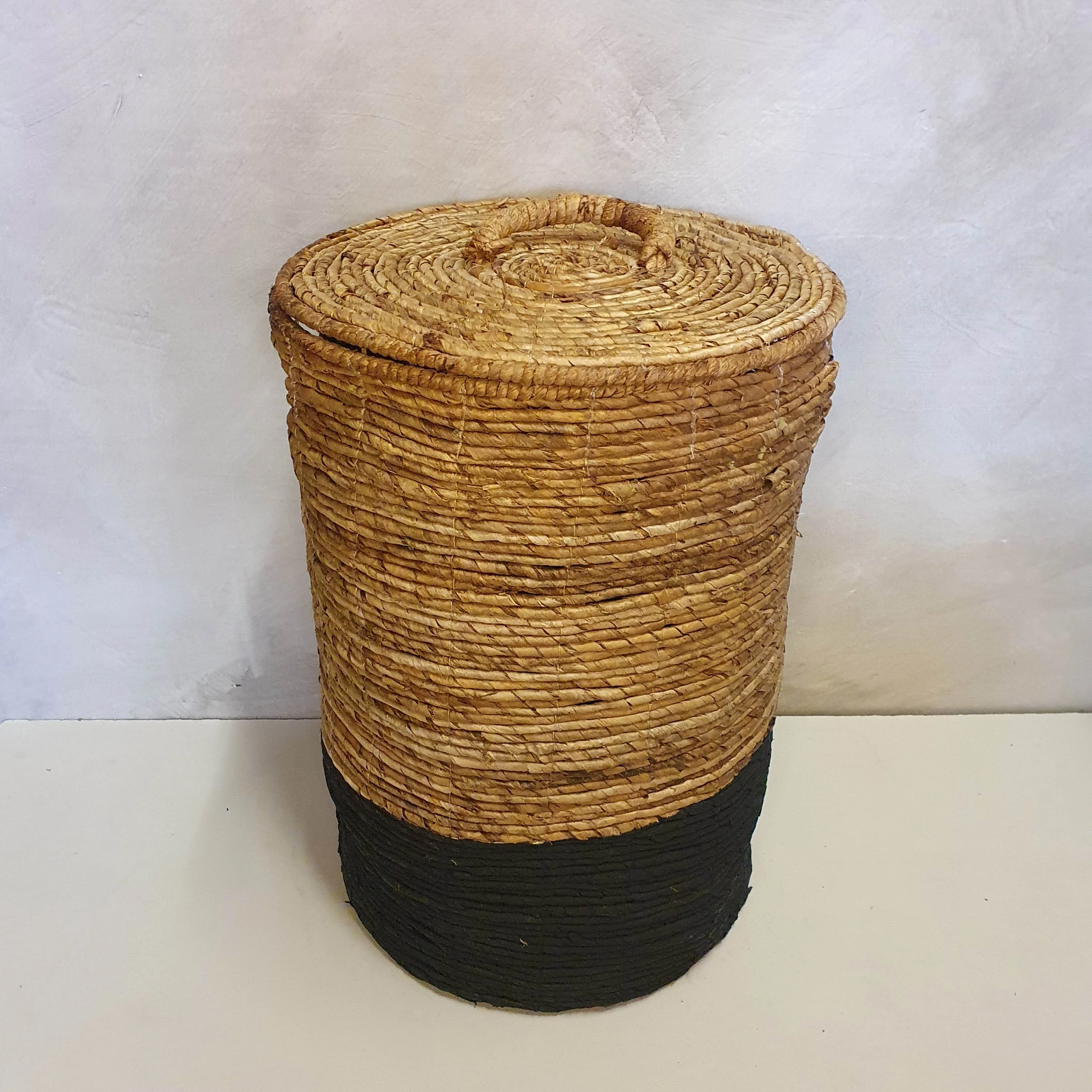 Opbergmand met deksel – naturel/wit