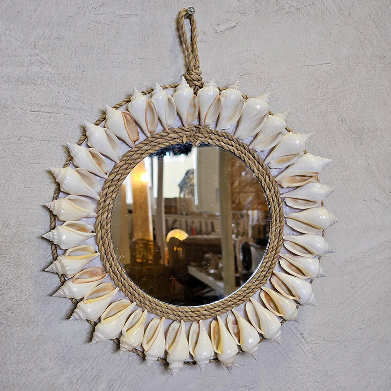 Spiegeltje schelpjes Spiegeltje schelpjes