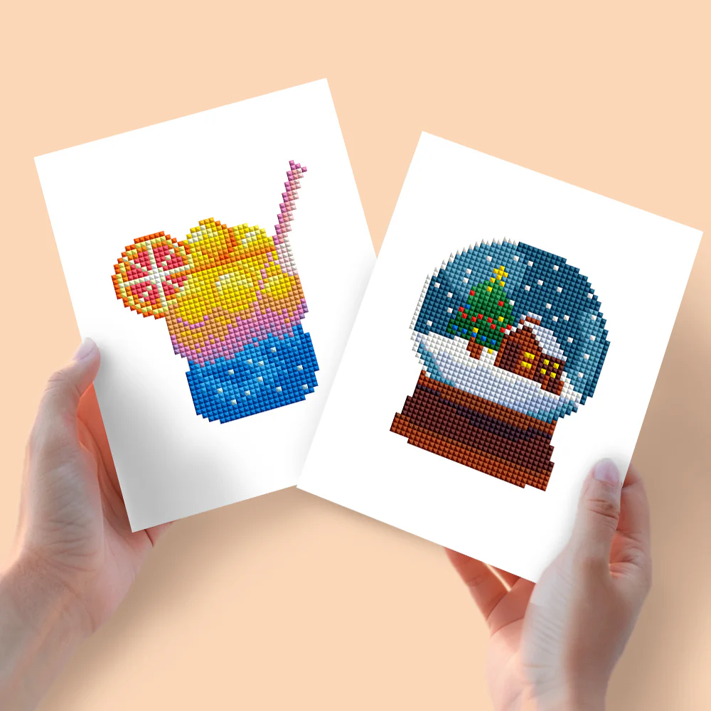 2 Mini Diamond Paintings – Cocktail en Sneeuwbol 2 Mini Diamond Paintings – Cocktail en Sneeuwbol