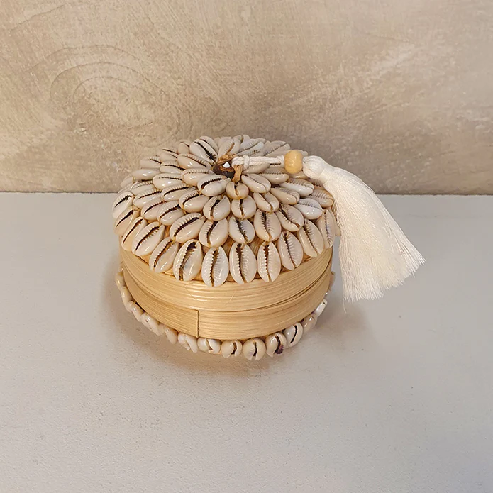 Offerbakje met schelpjes – Ø 11 cm Offerbakje met schelpjes – Ø 11 cm